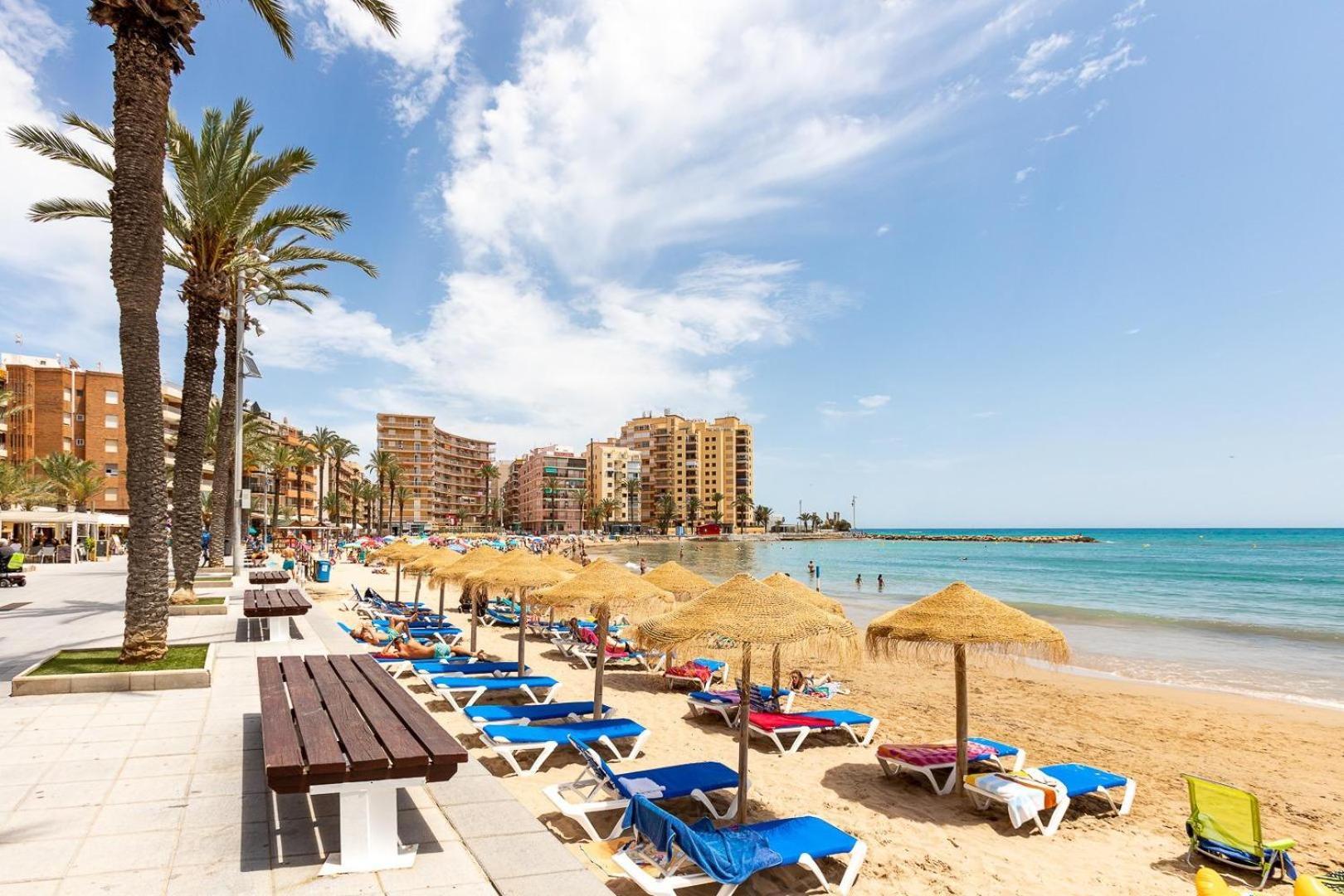 Beach House Torrevieja Kültér fotó